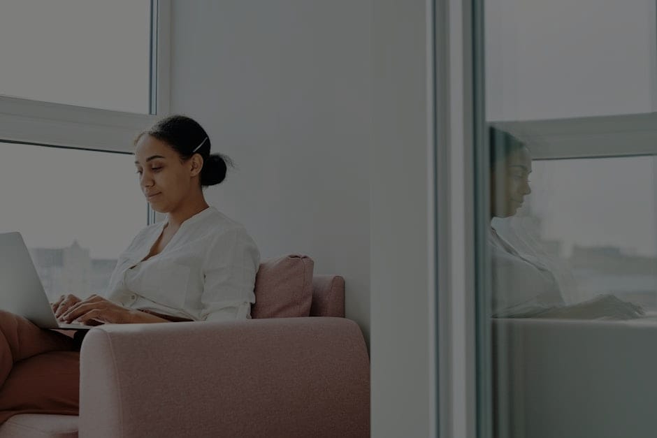 Create a Peaceful Workspace-Best Feng Shui Decor for Focus and Productivity