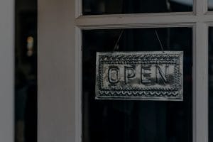 Create a Welcoming Entrance-Feng Shui Tips for Your Front Door Decor