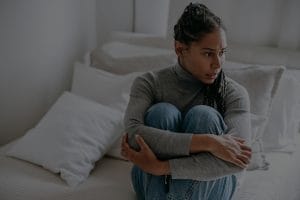 Create Calm-Feng Shui Energy Ornaments for Stress Relief in Your Bedroom