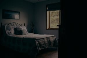 Creating a Peaceful Bedroom-Feng Shui Energy Ornaments for Restful Sleep