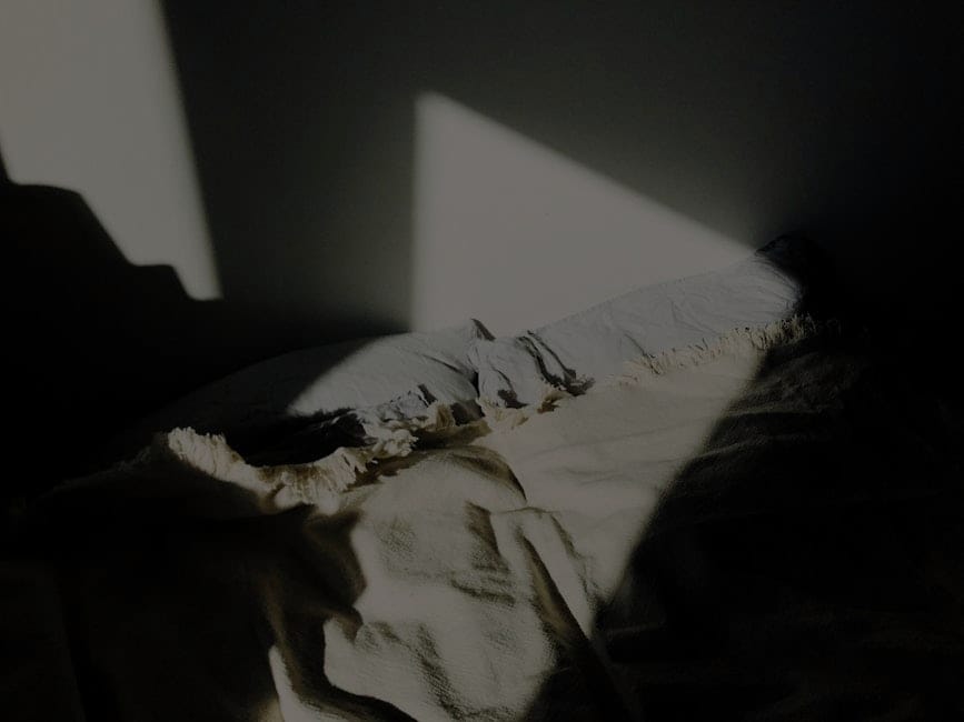 Creating a Peaceful Bedroom-Feng Shui Tips for Better Sleep