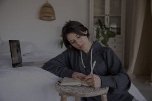 Creating a Peaceful Workspace-Feng Shui Ornaments for Better Focus