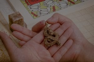 Cultural Insights-How Western Perspectives on Feng Shui Ornaments Differ