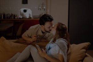 Feng Shui Tips-Ornaments to Promote Love and Relationships in Your Home