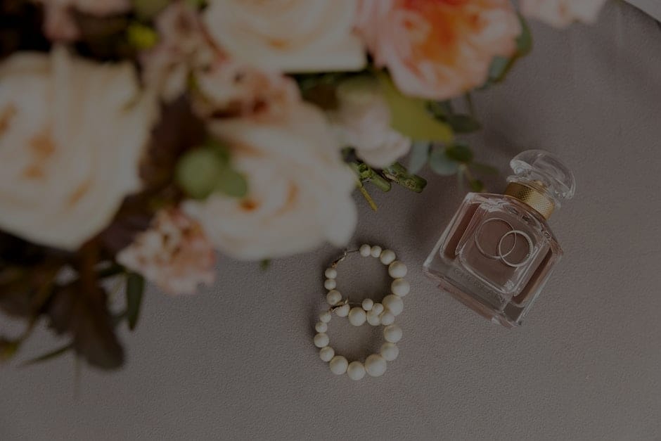 Finding Love-Feng Shui Energy Ornaments to Attract Romance