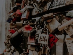 Finding Love-Feng Shui Ornaments to Enhance Romance in Your Relationship