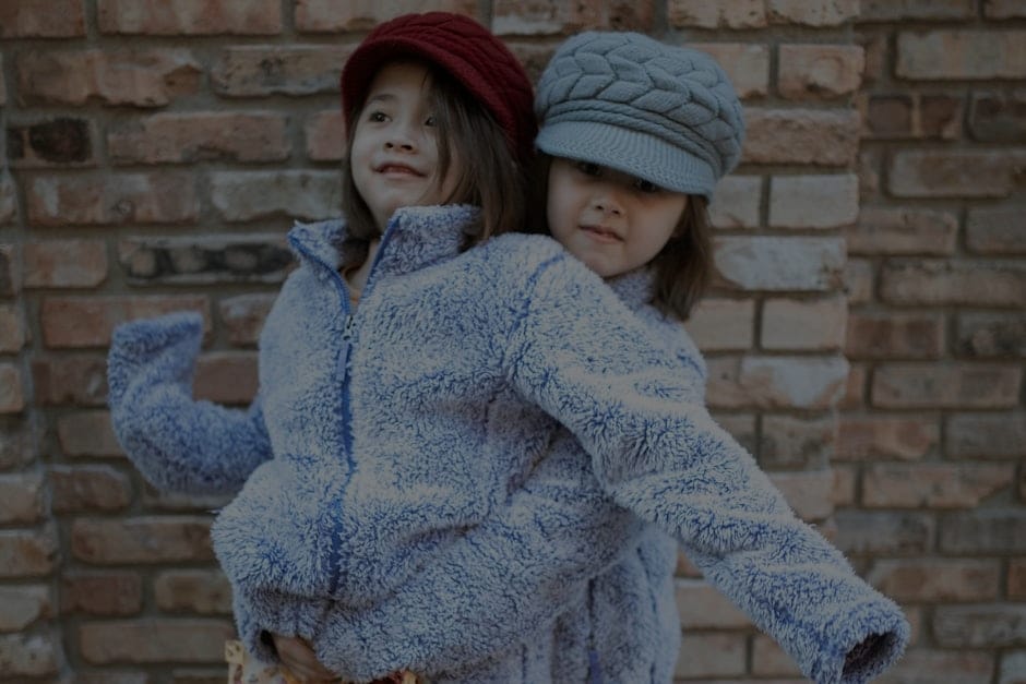 Harnessing the Power of Feng Shui-Energy Ornaments for Family Harmony