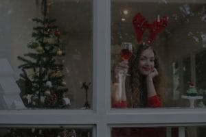 How to Incorporate Feng Shui Ornaments into Your Holiday Decor for Positive Energy