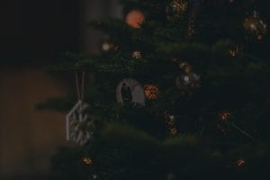 How to Use Feng Shui Ornaments for a Calmer Home Environment