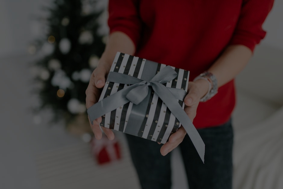 Integrating Feng Shui Energy Ornaments into Your Holiday Decor