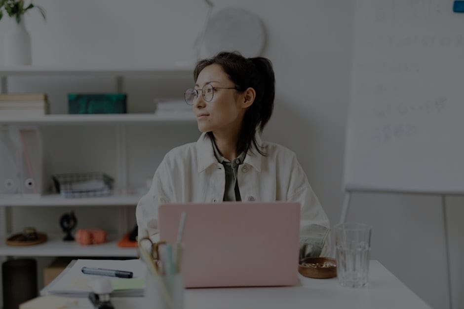 Maximize Your Productivity-Feng Shui Tips for a Focused Workspace