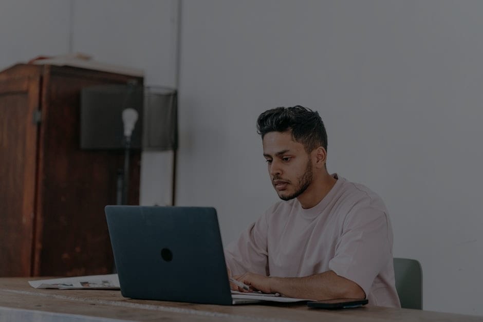 Optimize Your Home Office-Feng Shui Strategies for Remote Workers