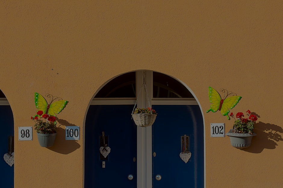 Revitalize Your Entryway with Effective Feng Shui Elements
