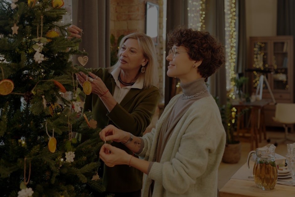Seasonal Feng Shui-Energizing Your Home with Ornaments for Each Time of Year