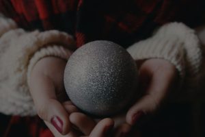 Seasonal Feng Shui-Ornaments to Refresh Your Home for Fall and Winter
