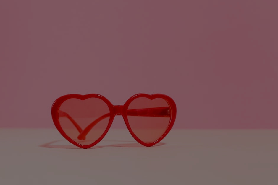 Simple Feng Shui Tips-Ornaments to Attract Love and Romance