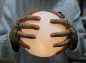 Read more about the article Achieve Balance-Feng Shui Energy Ornaments for Family Harmony