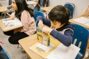 Read more about the article Achieve Clarity and Focus-Feng Shui Ornaments for Students and Learners