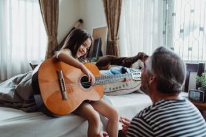 Read more about the article Attract Love and Relationships-Top Feng Shui Ornaments for Your Bedroom