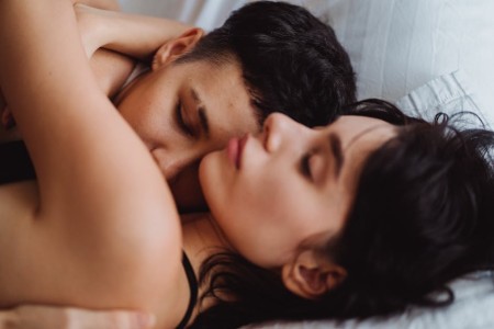 You are currently viewing Attract Love and Romance-The Best Feng Shui Items for Your Bedroom