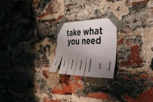 Read more about the article Beginner\’s Guide to Feng Shui Energy Ornaments-What You Need to Know