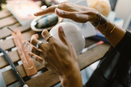 You are currently viewing Boost Your Creativity-Feng Shui Energy Ornaments for Your Workspace