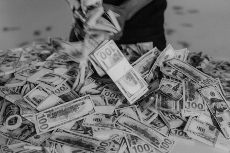 You are currently viewing Boost Your Financial Prosperity-Feng Shui Items That Attract Wealth