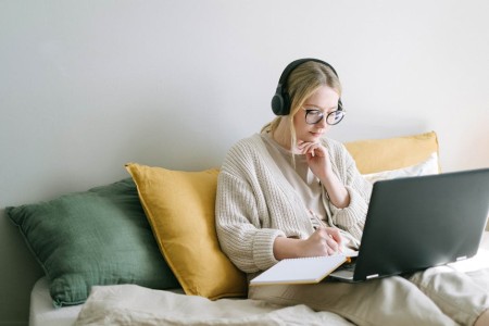You are currently viewing Boost Your Productivity-Feng Shui Tips and Ornaments for a Successful Home Office