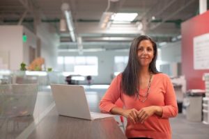 Read more about the article Boost Your Work Productivity-Feng Shui Desk Arrangements for a Successful Workspace
