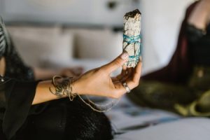 Read more about the article Cleansing Your Space-Using Feng Shui Ornaments to Clear Negative Energy