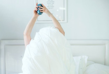 Read more about the article Create a Peaceful Bedroom-Feng Shui Energy Solutions for Better Sleep