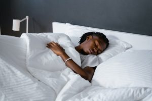 Read more about the article Create a Peaceful Bedroom-Feng Shui Solutions for Restful Sleep