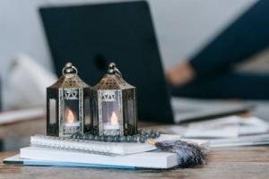 Read more about the article Create a Peaceful Workspace-Feng Shui Ornaments for Office Serenity