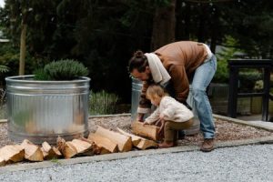 Read more about the article Create a Positive Atmosphere-Feng Shui Energy Ornaments for Family Harmony
