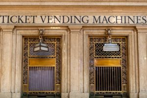 Read more about the article Create a Welcoming Entrance-Feng Shui Decor Ideas for Your Front Door