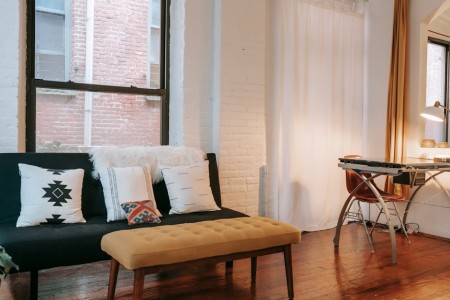 You are currently viewing Create Harmony in Your Living Room-Essential Feng Shui Decor Items
