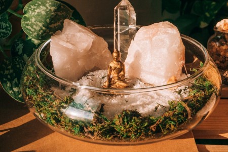 Read more about the article Creating a Calming Space-Feng Shui Tips with Energy Ornaments
