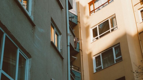You are currently viewing Creating a Stress-Free Environment-Feng Shui Tips for Modern Living