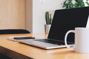 Read more about the article Creating Calm-How Feng Shui Ornaments Can Reduce Stress in Your Home Office