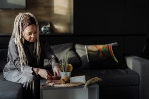 Read more about the article Designing a Zen Space-Feng Shui Ornaments for Relaxation and Mindfulness