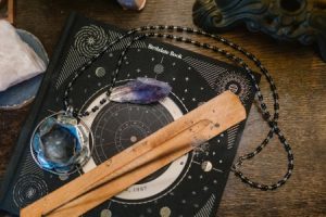 Read more about the article Discover the Power of Crystals-Feng Shui Ornaments for Energy Healing