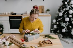 Read more about the article DIY Feng Shui-Creating Your Own Energy Ornaments for Personalized Space