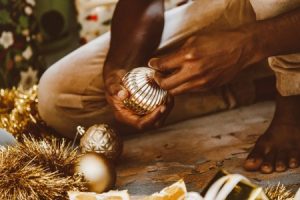 Read more about the article DIY Feng Shui-How to Make Your Own Energy Ornaments at Home