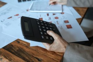 Read more about the article Elevate Your Business Space-Feng Shui Ornaments for a Thriving Work Environment