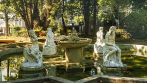 Read more about the article Elevate Your Garden\’s Energy-Feng Shui Ornaments for Outdoor Serenity
