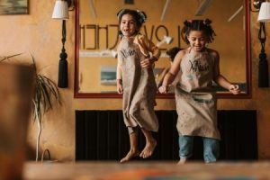 Read more about the article Elevate Your Living Room-Feng Shui Decor Tips for Positive Energy Flow