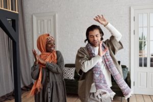 Read more about the article Elevate Your Living Room Vibes-Feng Shui Decor Ideas for Positive Energy
