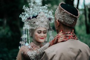 Read more about the article Elevate Your Relationships-Feng Shui Ornaments for Love and Connection