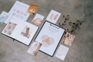 Read more about the article Energize Your Workspace-Essential Feng Shui Ornaments for Creative Inspiration