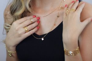Read more about the article Enhance Wealth and Abundance-Feng Shui Energy Ornaments You Need to Know